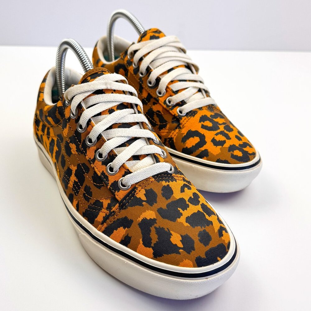 NWOB Vans | Comfycush Old Skool Sneaker - Golden Brown/Golden Glow - 8.5